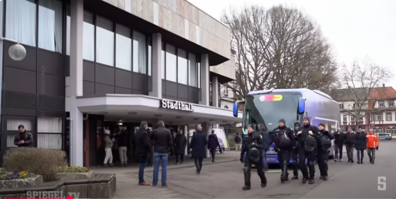 CDU: Merz in St. Ingbert  Stadthalle (jederzeit  online)