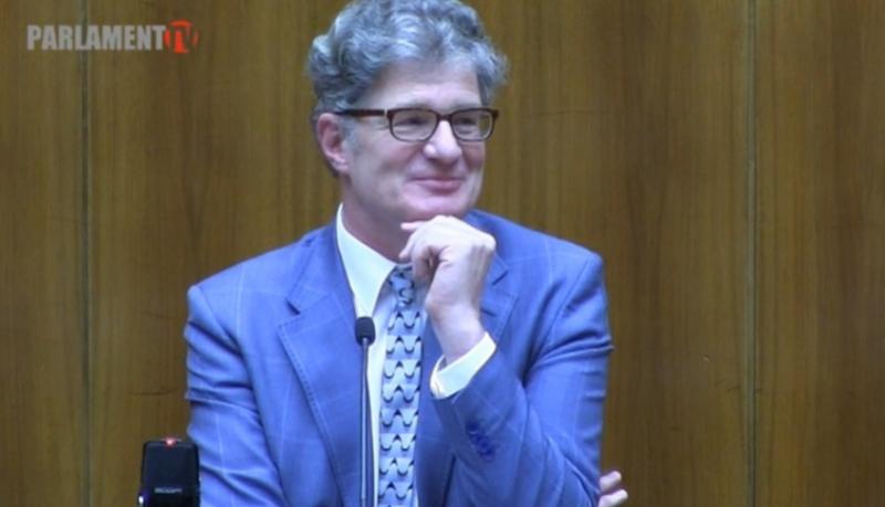 "Das Hohe Haus" – Szenische Lesung mit Roger Willemsen (jederzeit online)